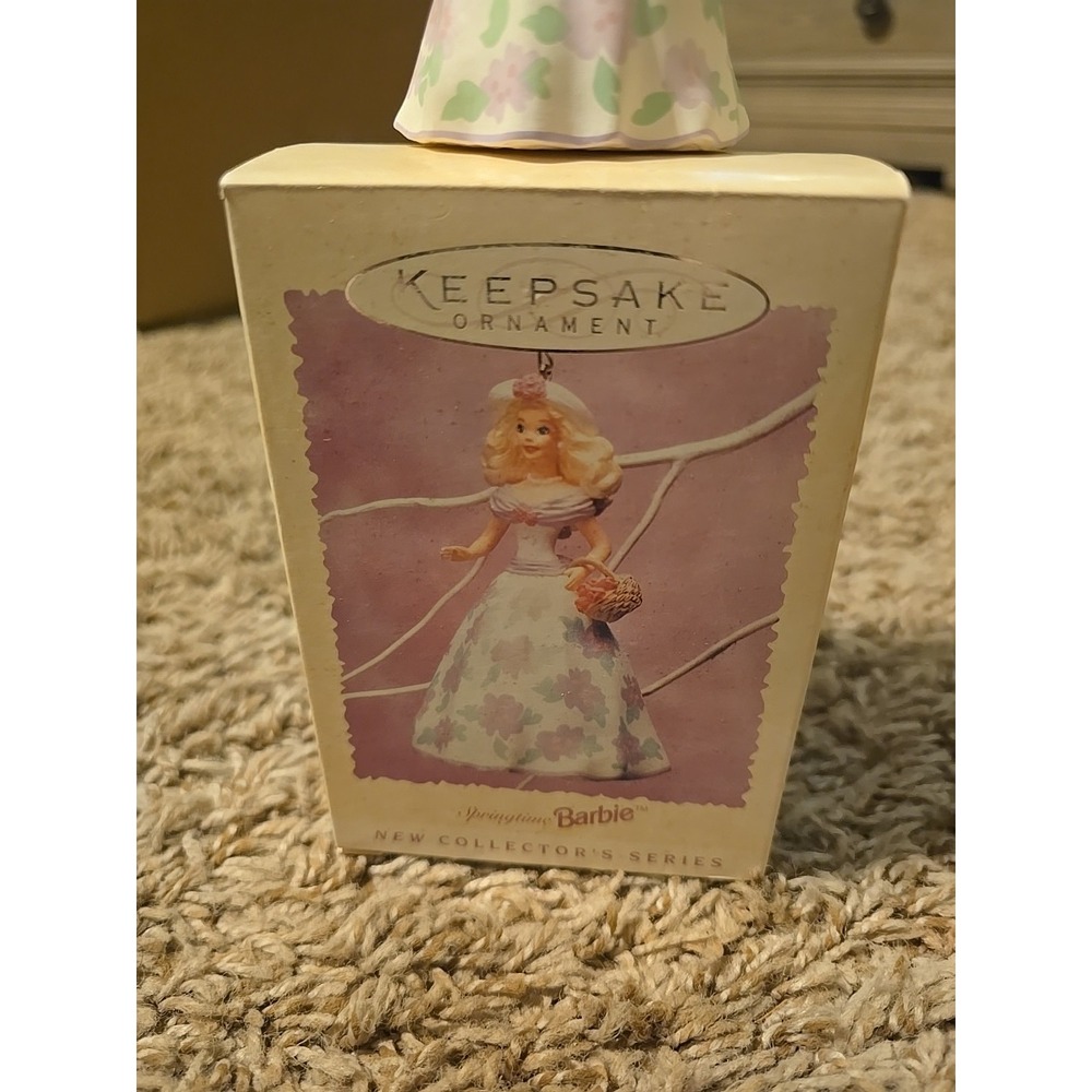 Springtime Barbie Hallmark Keepsake Christmas Ornament 1995 Collector's Series - Picture 2 of 3